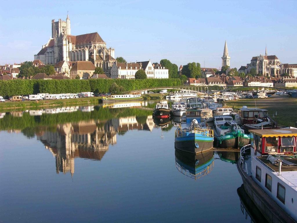 Premiere Classe Auxerre Monéteau Exteriér fotografie